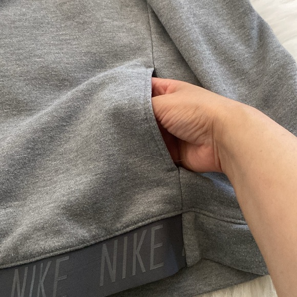 Turtleneck Nike sport sweater - Picture 5 of 6